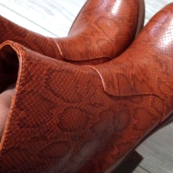 (37-3418) Universal Thread Jenna Boots Size 9 - Picture 11 of 13